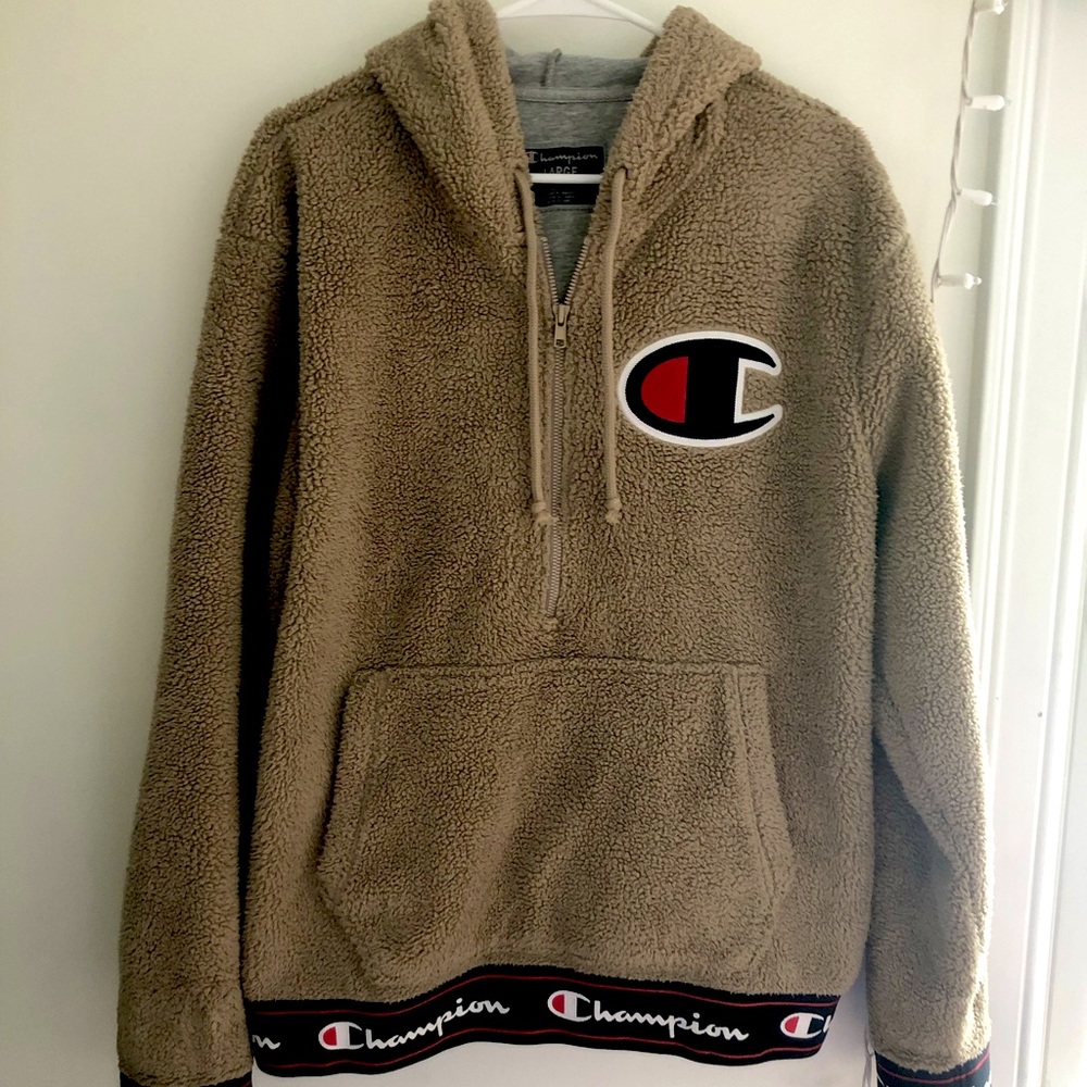 Champion Sherpa Half Zip Sweatshirt. Size Large.